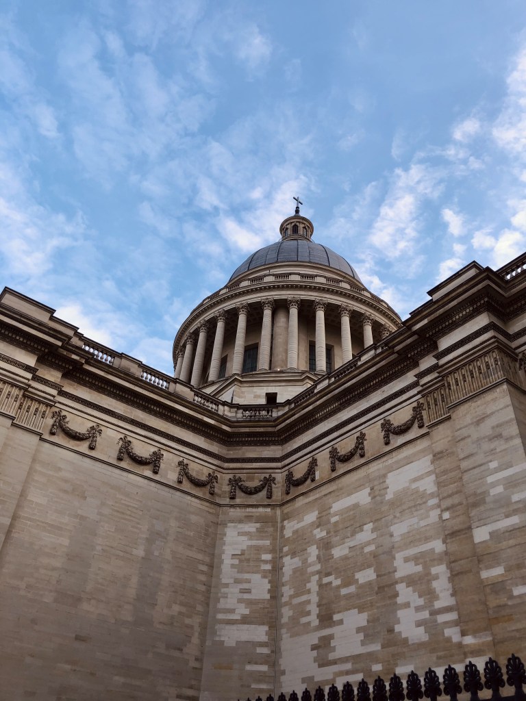 Fotografia del pantheon a parigi